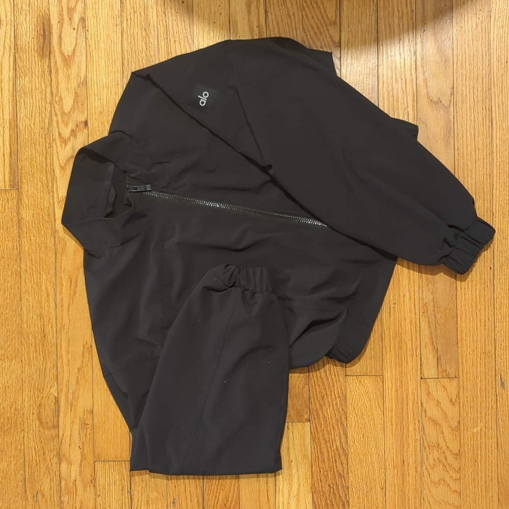 Alo Cropped Bomber Jacket